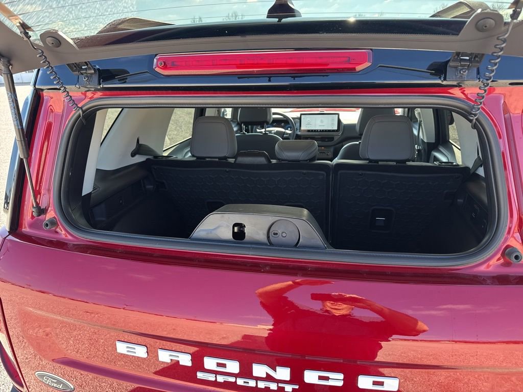 Used 2025 Ford Bronco Sport Badlands image 11