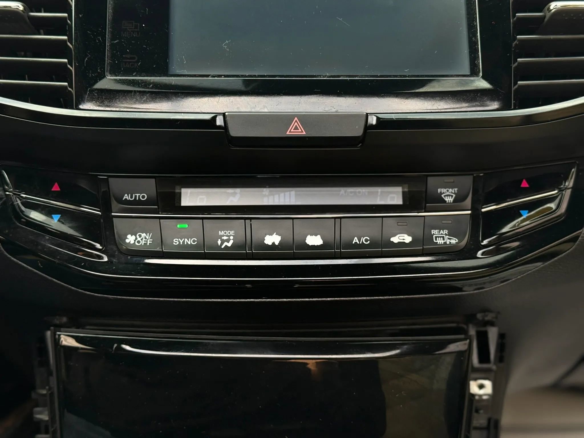 Used 2016 Honda Accord Touring image 40
