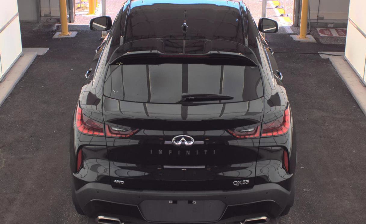 Used 2023 INFINITI QX55 Essential AWD/4WD image 3