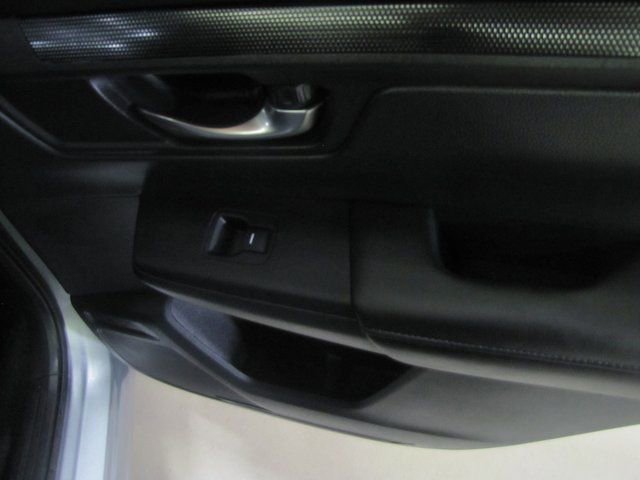 Certified 2025 Honda CR-V EX image 17