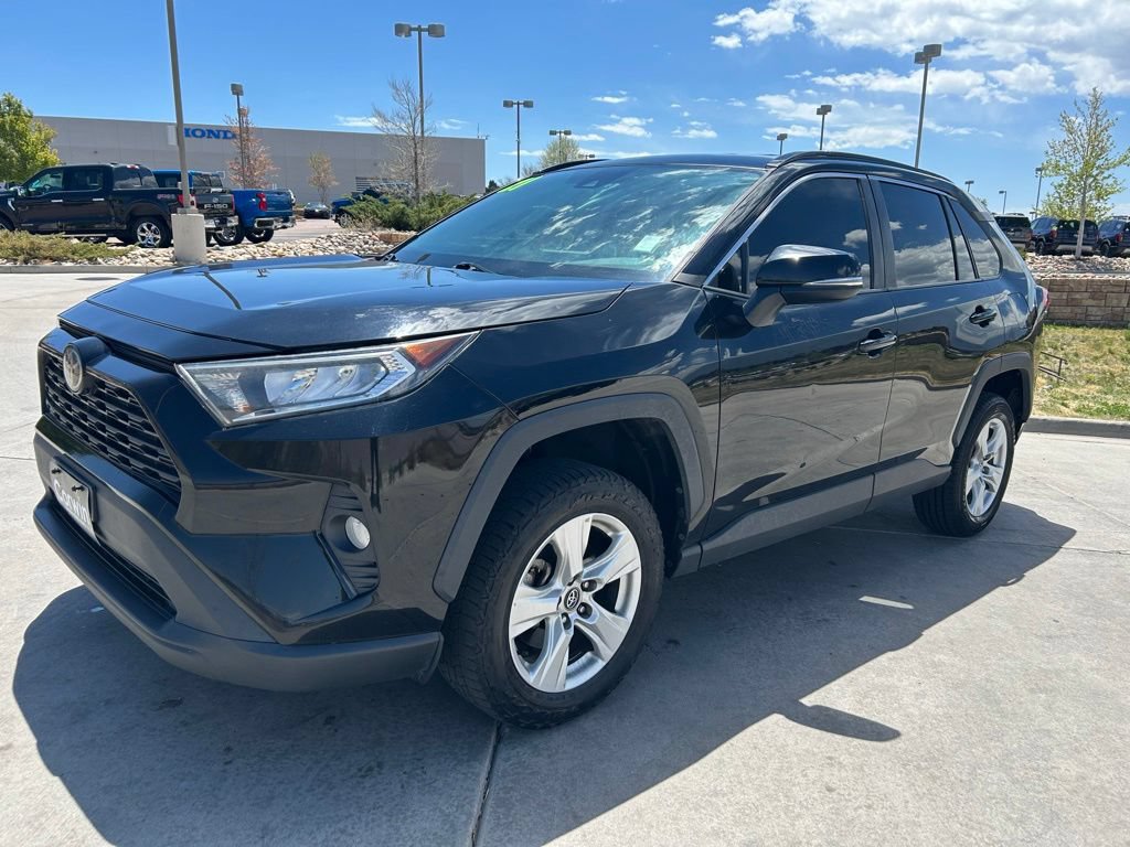 Used 2021 Toyota RAV4 XLE w/ Carpet Mat Package (TMS) AWD/4WD image 4