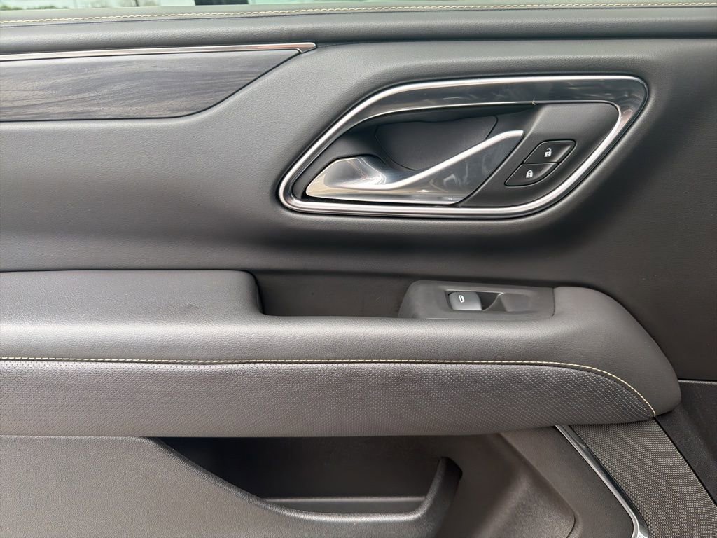 Used 2024 GMC Yukon SLT image 23