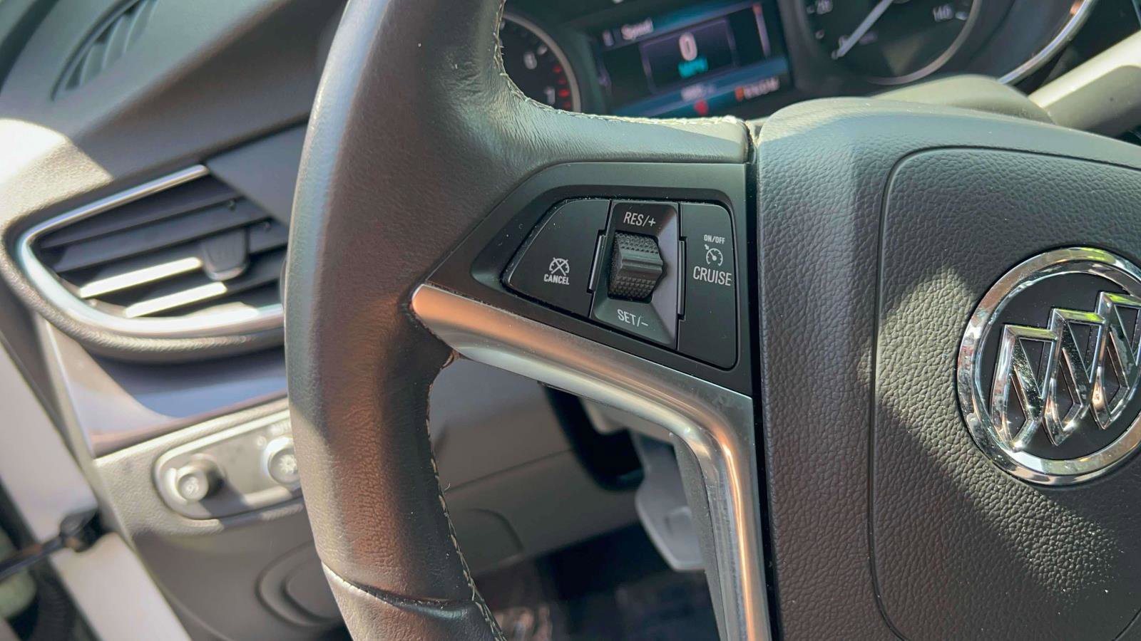 Used 2020 Buick Encore Preferred image 20