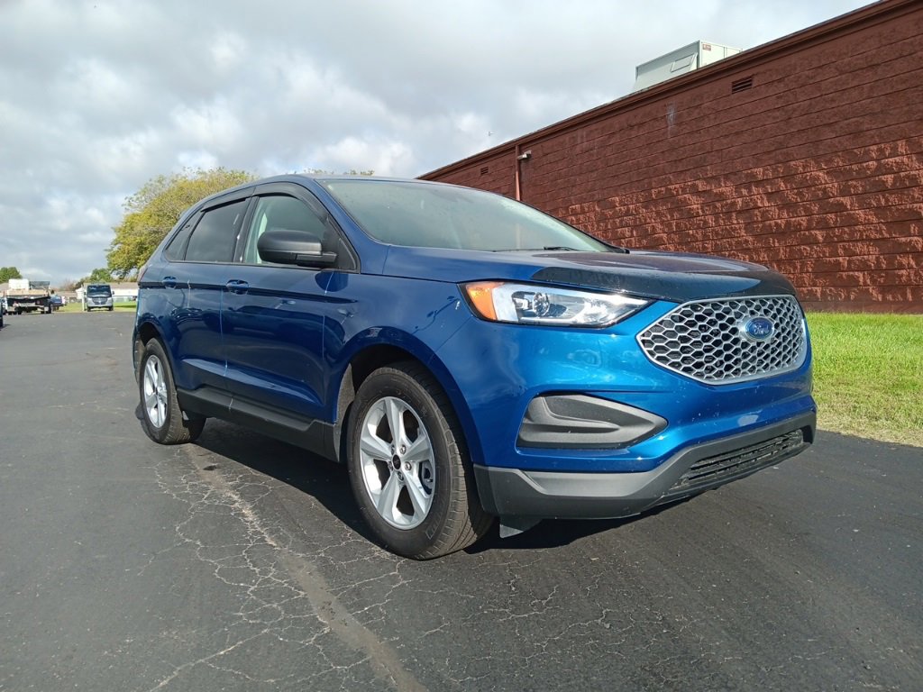 Used 2023 Ford Edge SE