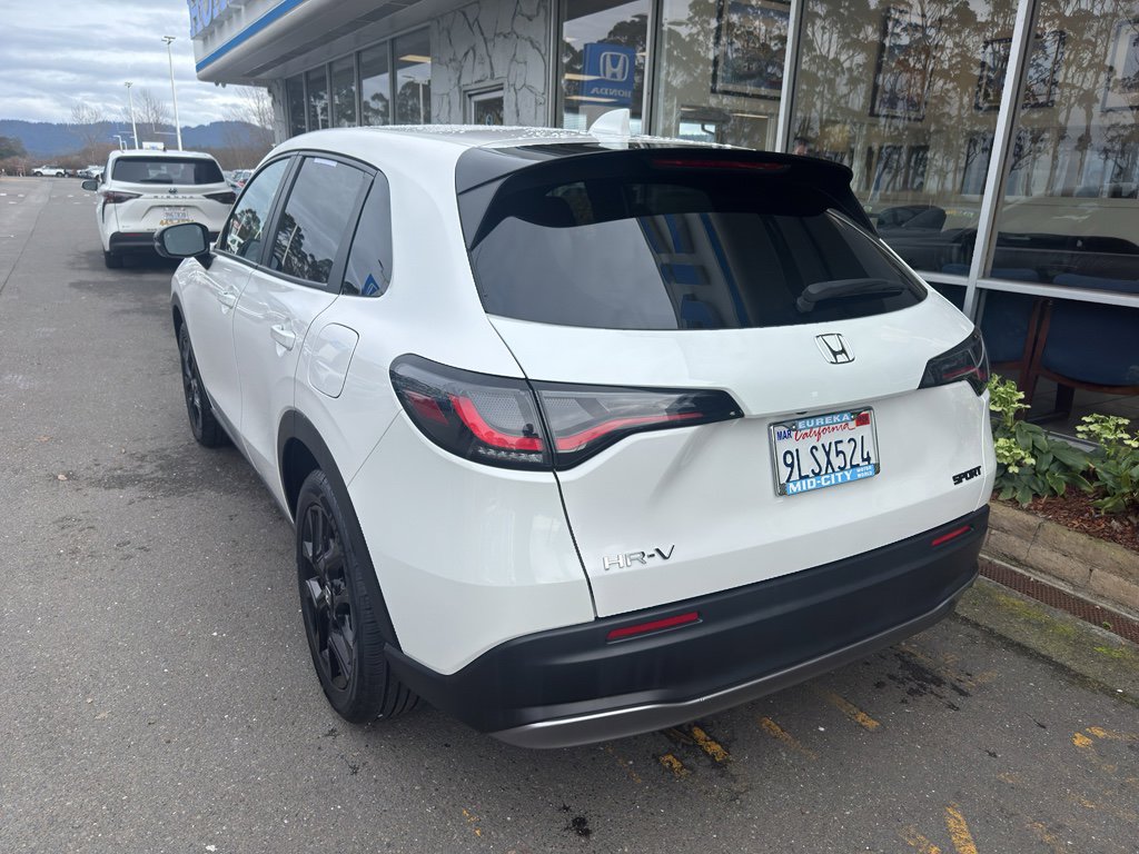 Used 2024 Honda HR-V Sport image 10