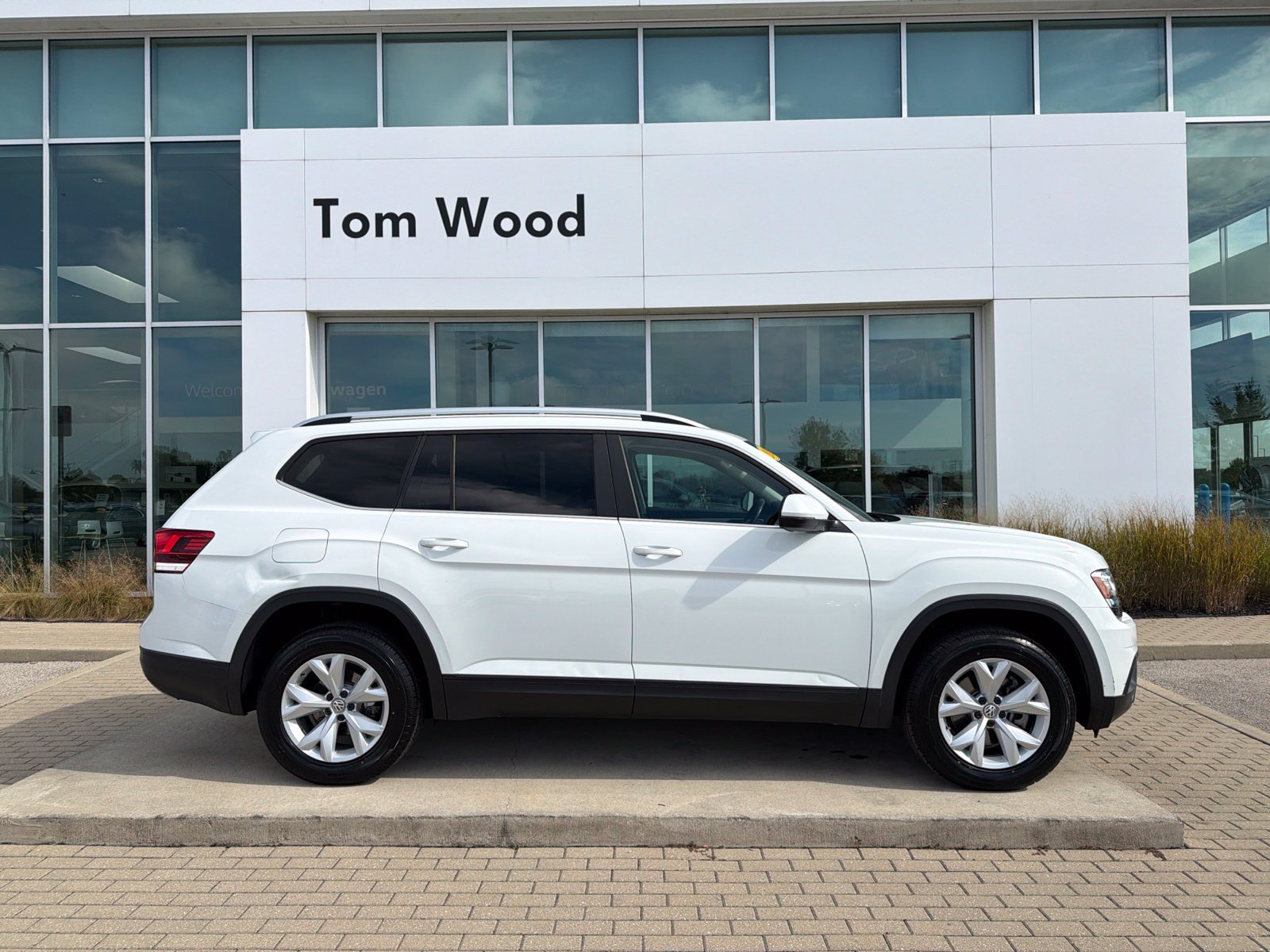 Used 2018 Volkswagen Atlas SE FWD image 12