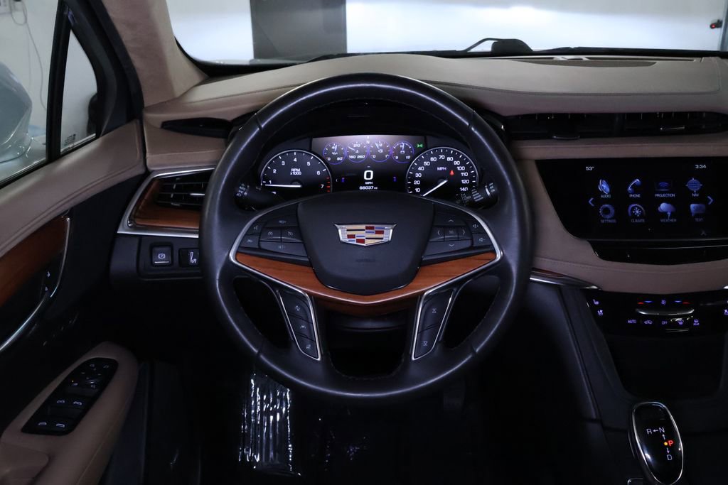 Used 2017 Cadillac XT5 Platinum w/ Driver Assist Package AWD/4WD image 19