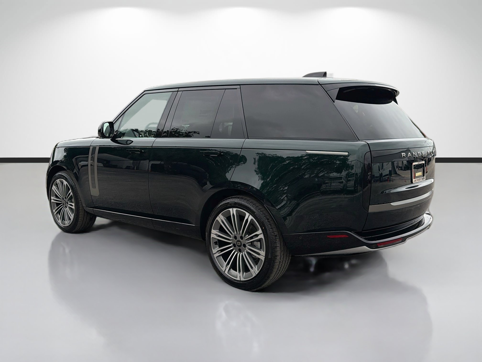 New 2027 Land Rover Range Rover SE AWD/4WD image 3