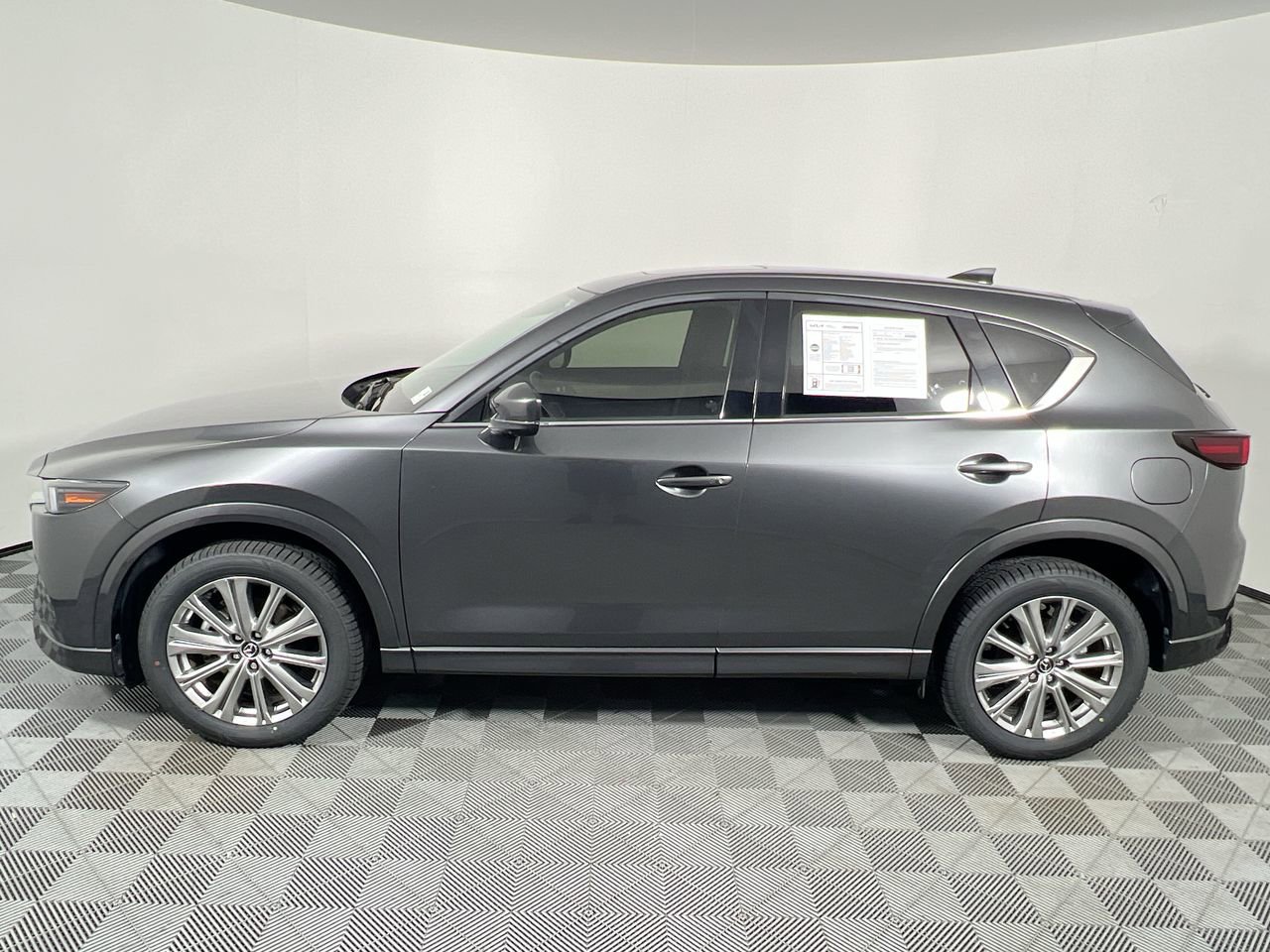 Used 2023 MAZDA CX-5 Signature AWD/4WD image 8