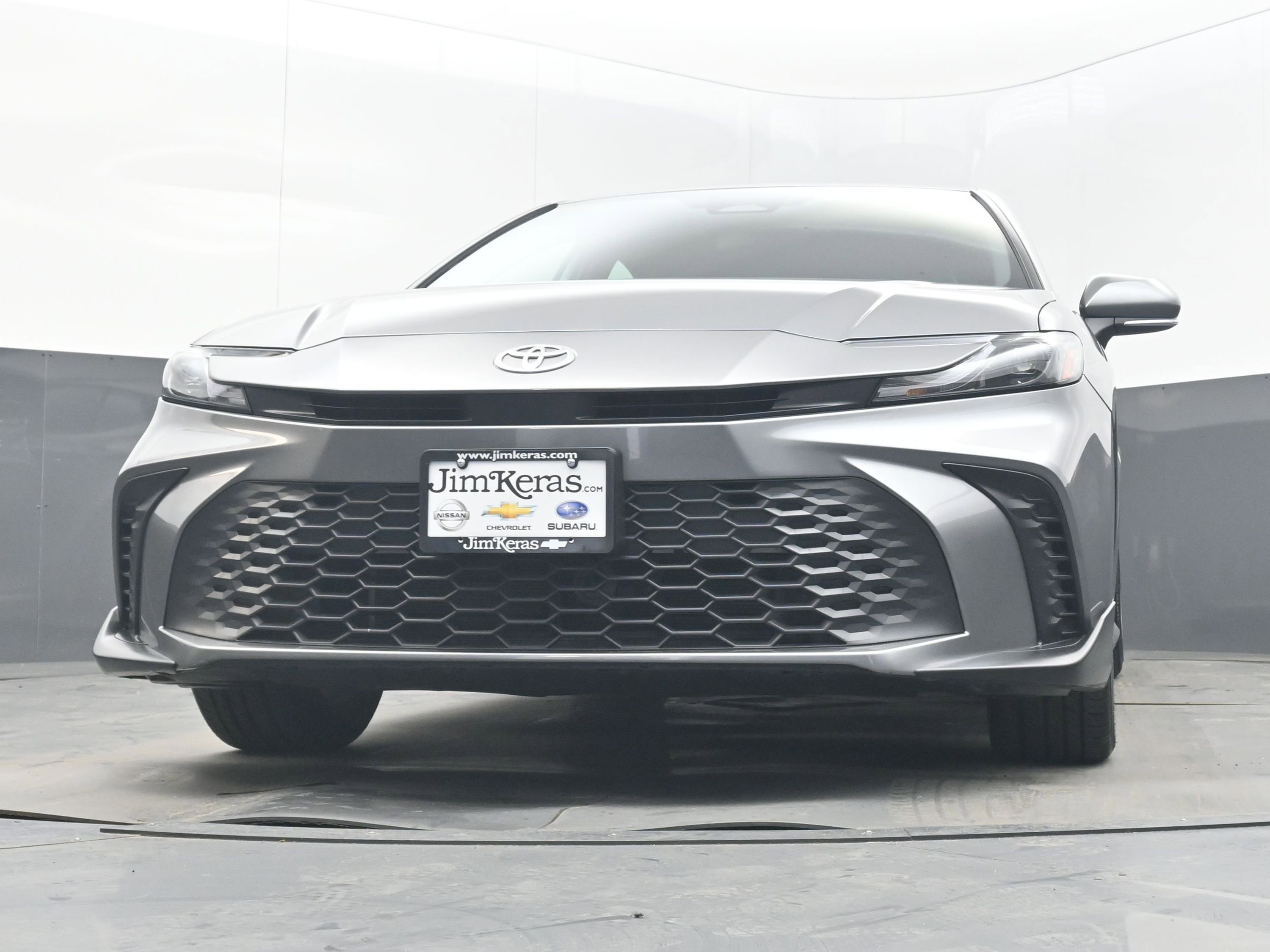 Used 2025 Toyota Camry SE FWD image 23