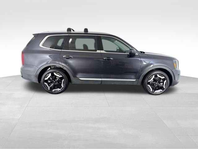 Certified 2025 Kia Telluride S image 6
