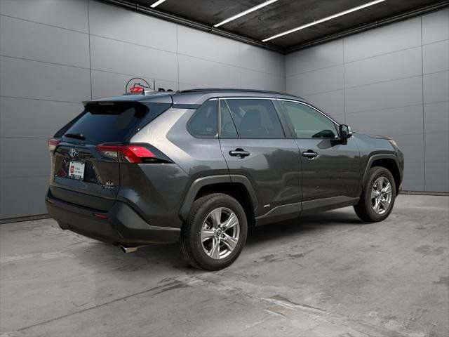 Certified 2025 Toyota RAV4 XLE AWD/4WD image 35