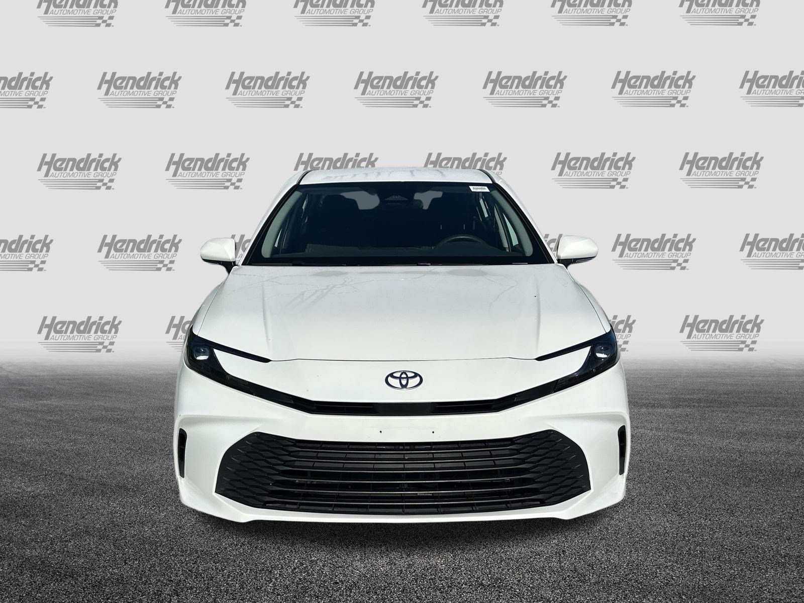 Used 2025 Toyota Camry LE FWD image 3