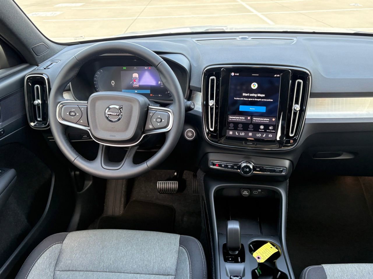 New 2026 Volvo XC40 B5 Core AWD/4WD image 10