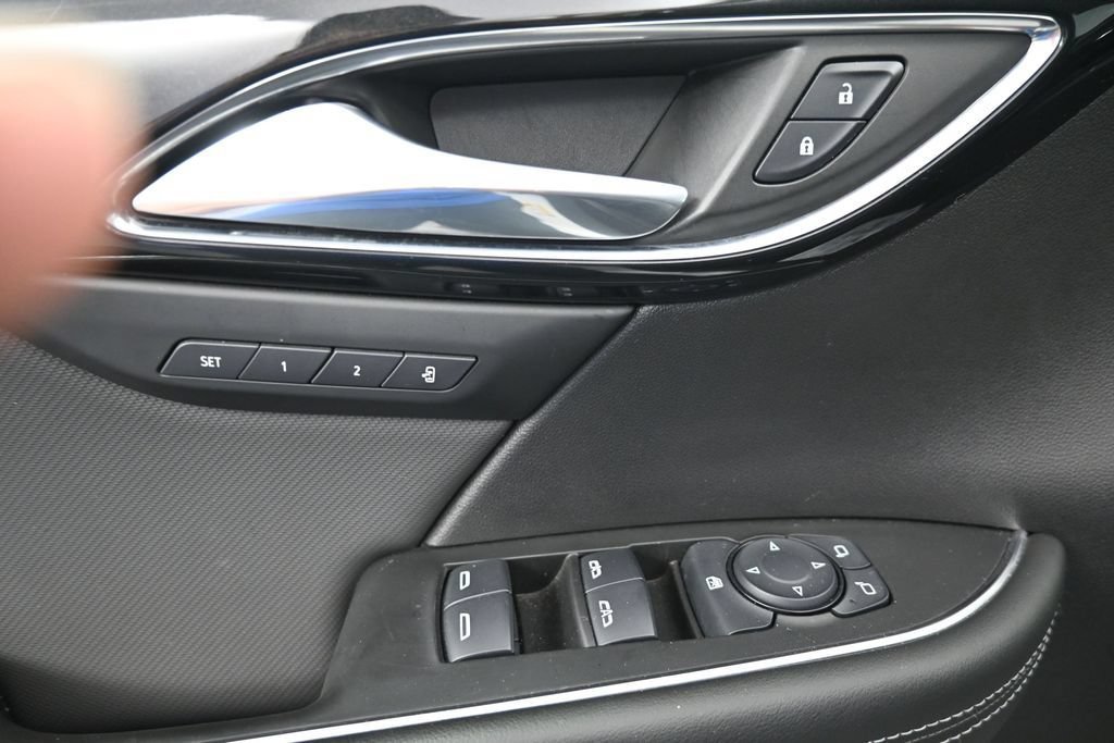 Used 2024 Buick Envision Preferred AWD/4WD image 24