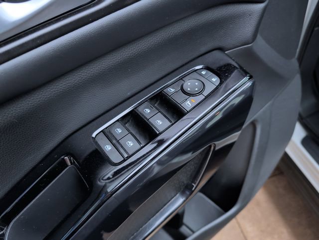 Used 2022 Nissan Pathfinder SV w/ SV Premium Package image 14