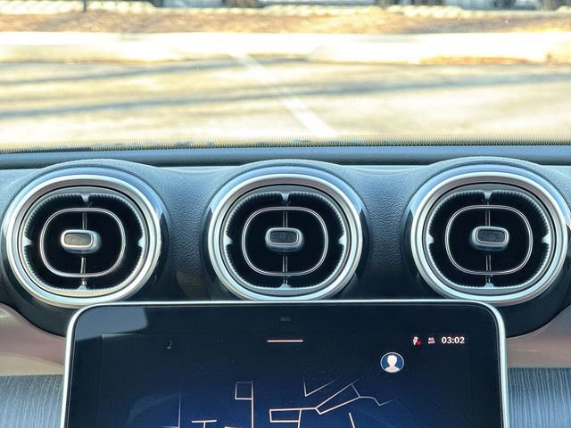 Used 2026 Mercedes-Benz GLC 300 4MATIC image 19