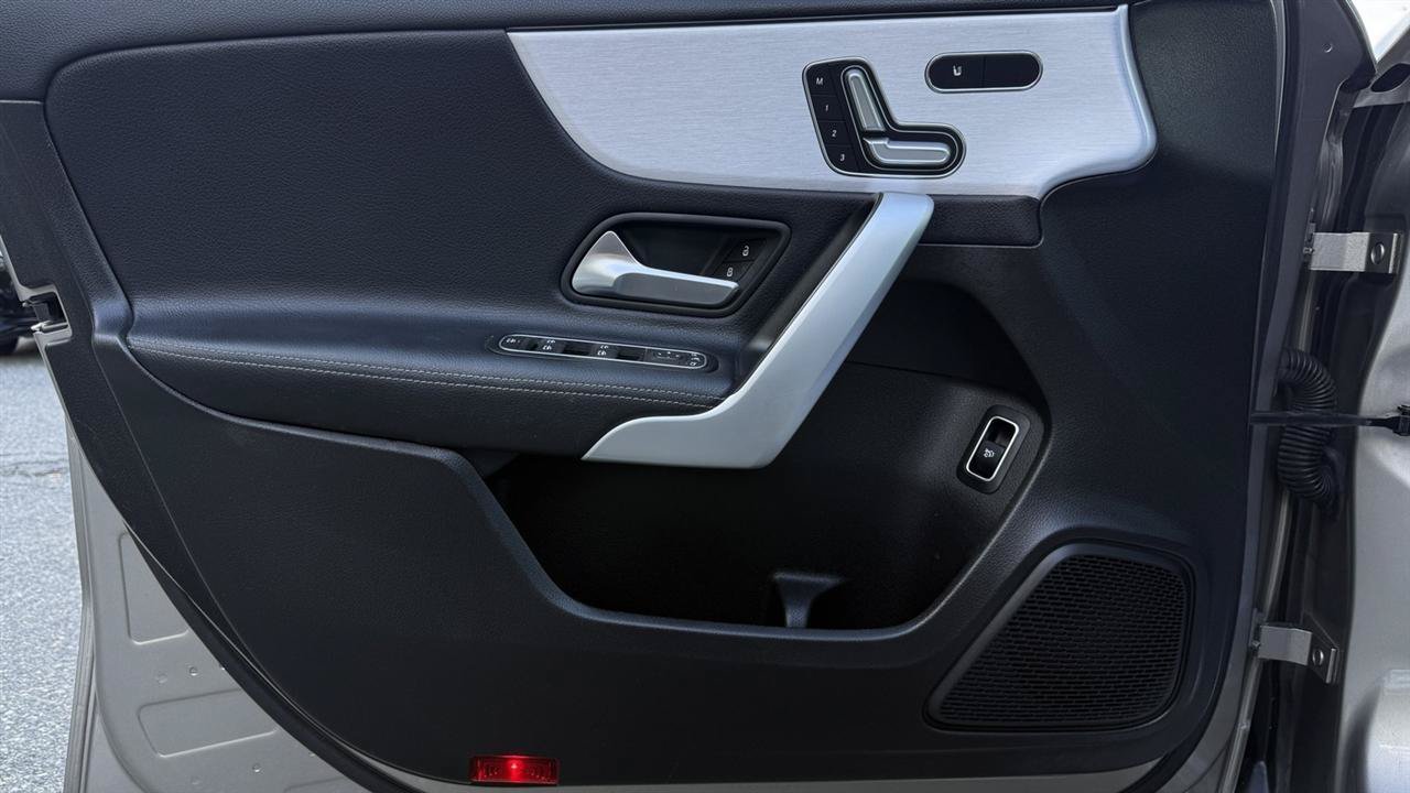 Used 2019 Mercedes-Benz A 220 4MATIC image 25
