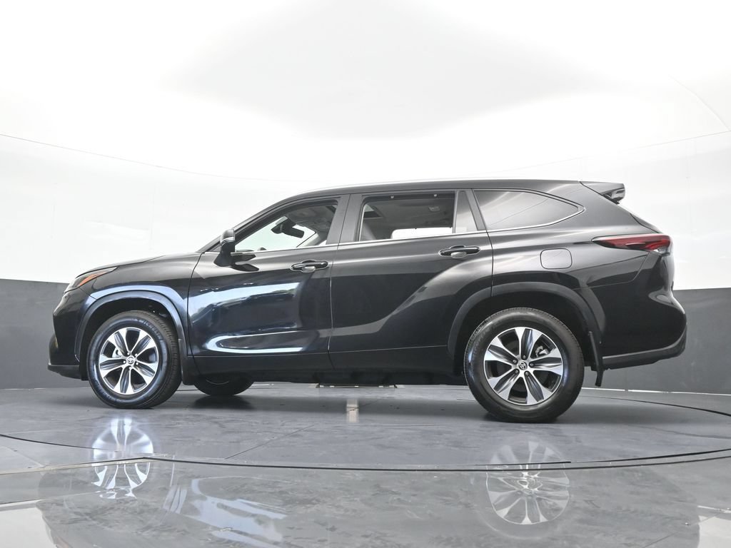 Used 2026 Toyota Highlander XLE AWD/4WD image 59