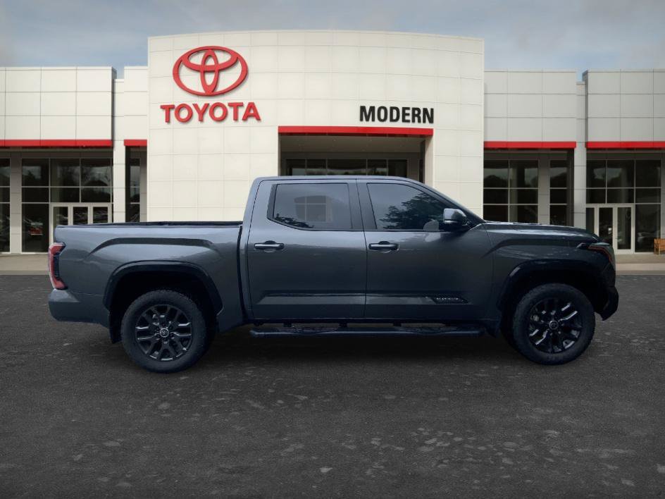 Used 2024 Toyota Tundra Platinum AWD/4WD image 4