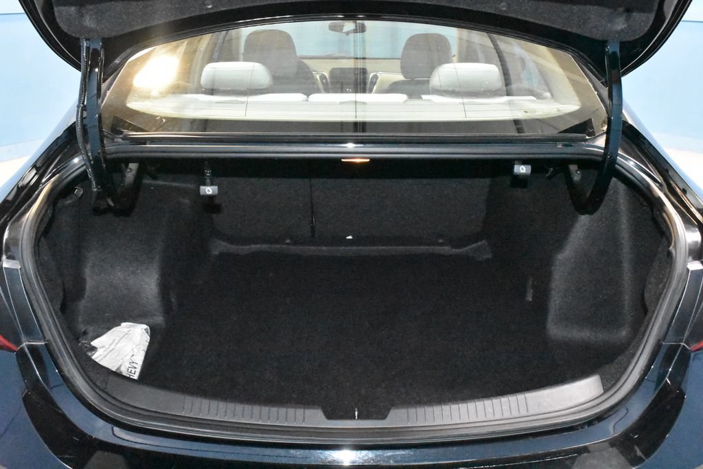 Used 2020 Chevrolet Malibu LT FWD image 26
