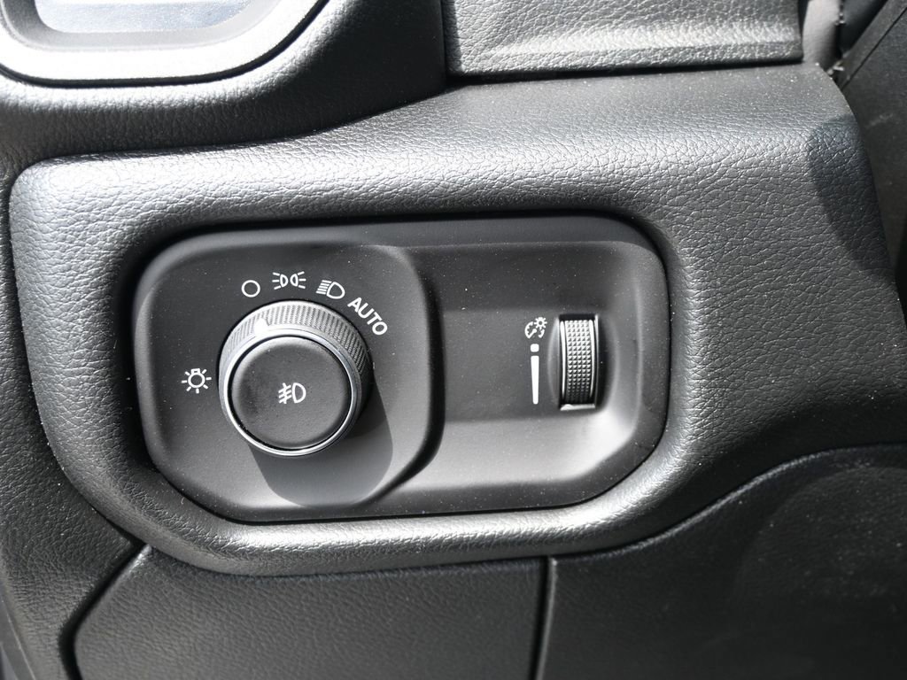 New 2026 RAM 5500 Tradesman AWD/4WD image 12