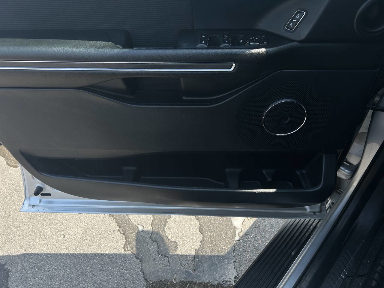 Used 2019 Ford Expedition Max XLT image 16