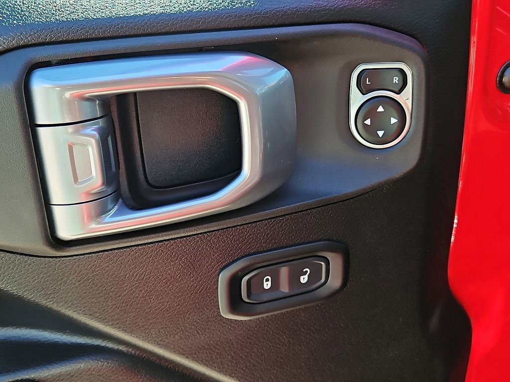 Used 2023 Jeep Wrangler Unlimited Rubicon 4xe w/ Steel Bumper Group image 16