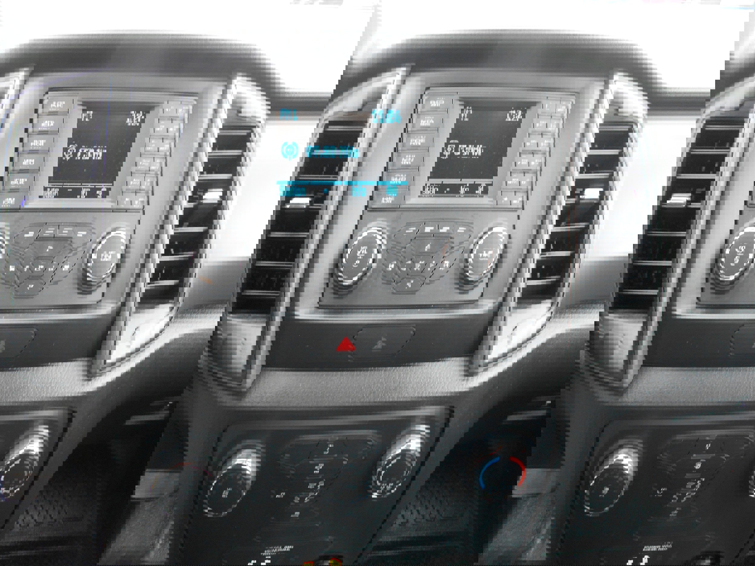 Used 2022 Ford Ranger XL image 3