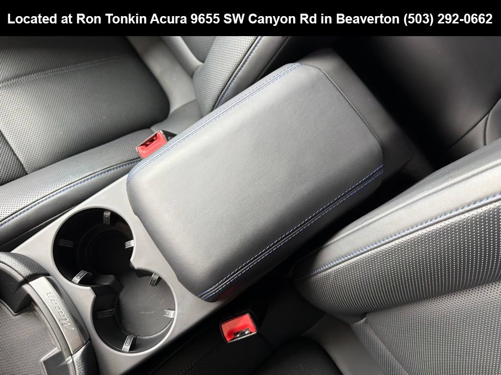 Used 2025 Porsche Macan Turbo AWD/4WD image 27