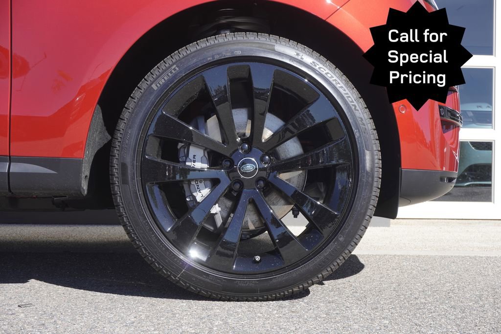 New 2025 Land Rover Range Rover Sport SE image 35