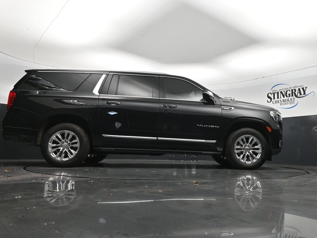 Used 2021 GMC Yukon XL SLT w/ Rear Media and Nav Package AWD/4WD image 33