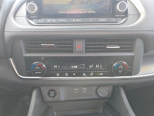 Used 2024 Nissan Rogue SV image 17