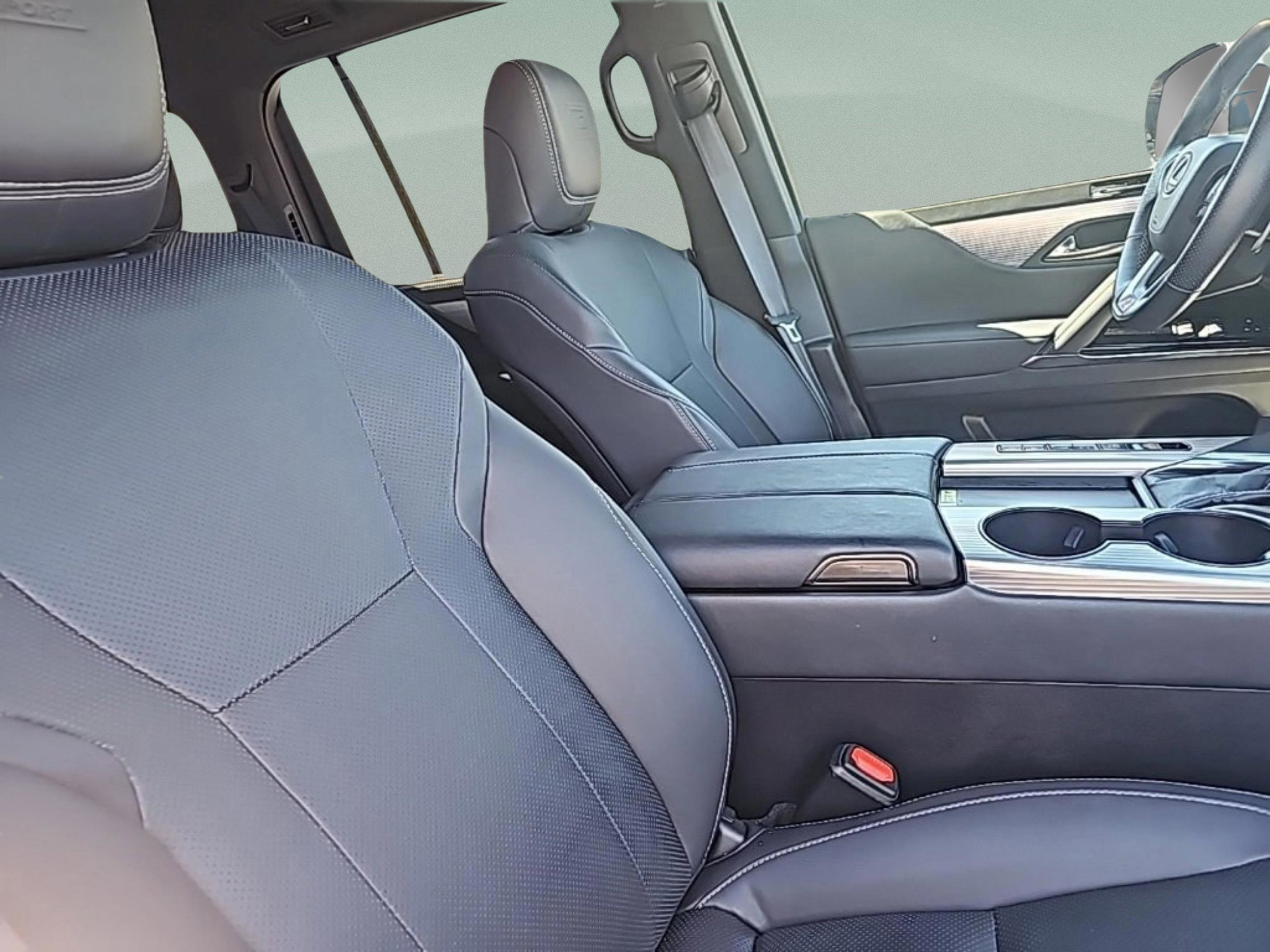 Used 2023 Lexus LX 600 F Sport AWD/4WD image 9