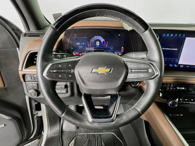 Used 2025 Chevrolet Tahoe High Country AWD/4WD image 12