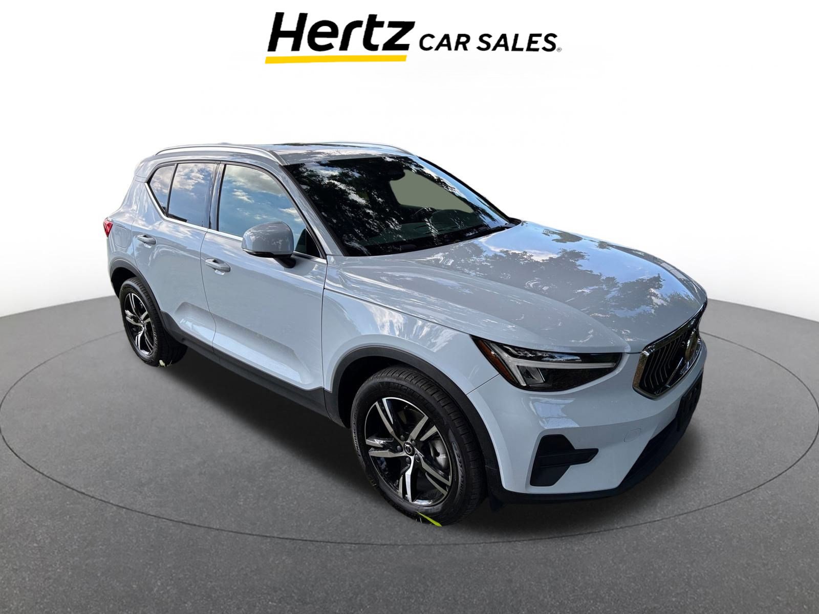 Used 2024 Volvo XC40 B5 Core