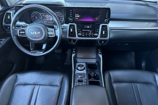 Certified 2023 Kia Sorento EX w/ Panoramic Sunroof Package AWD/4WD image 18
