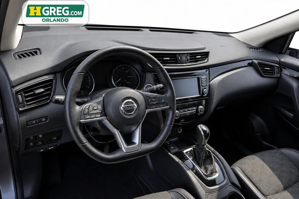 Used 2022 Nissan Rogue Sport SV w/ Technology Package AWD/4WD image 11