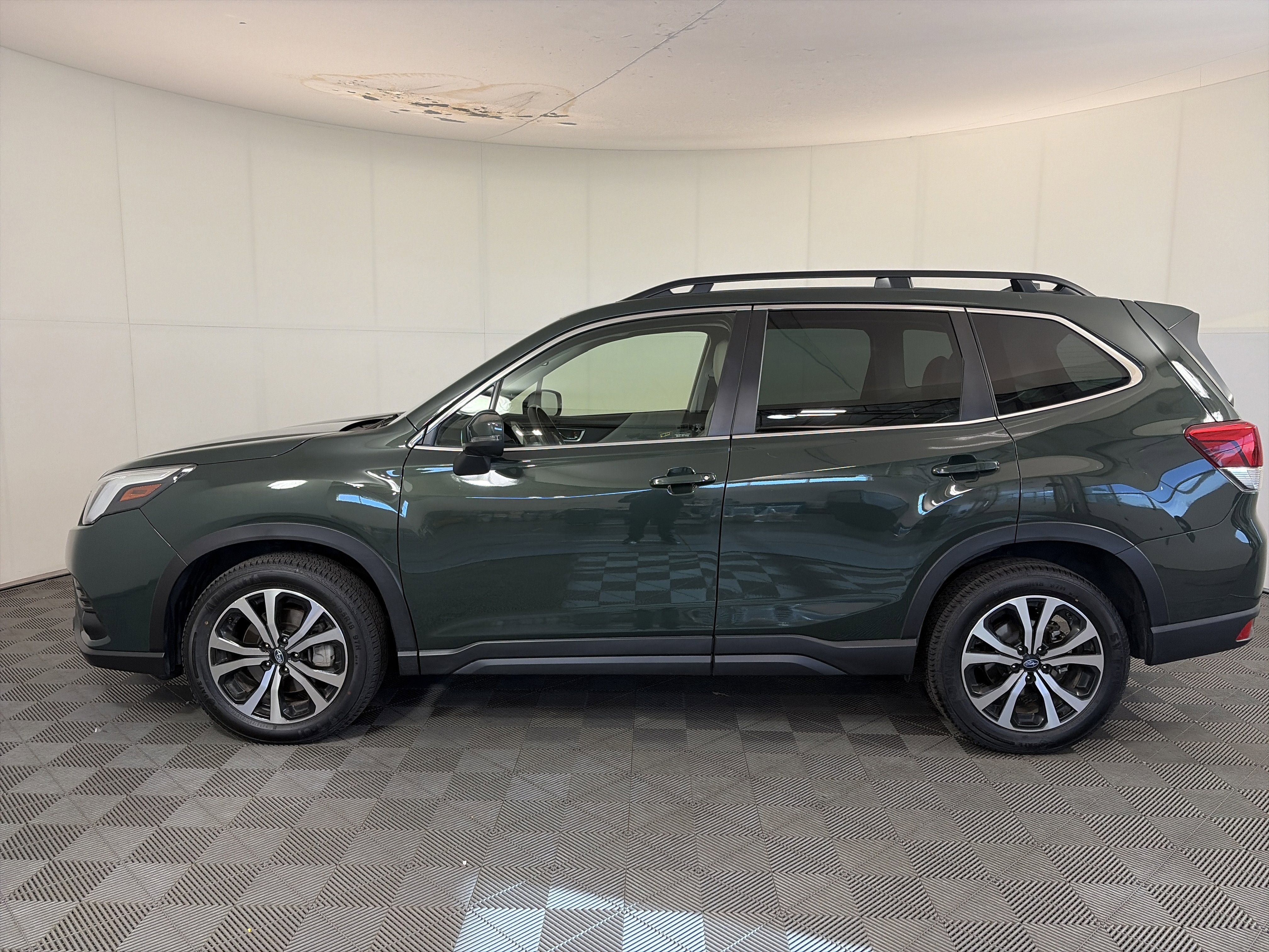 Certified 2023 Subaru Forester Limited image 12