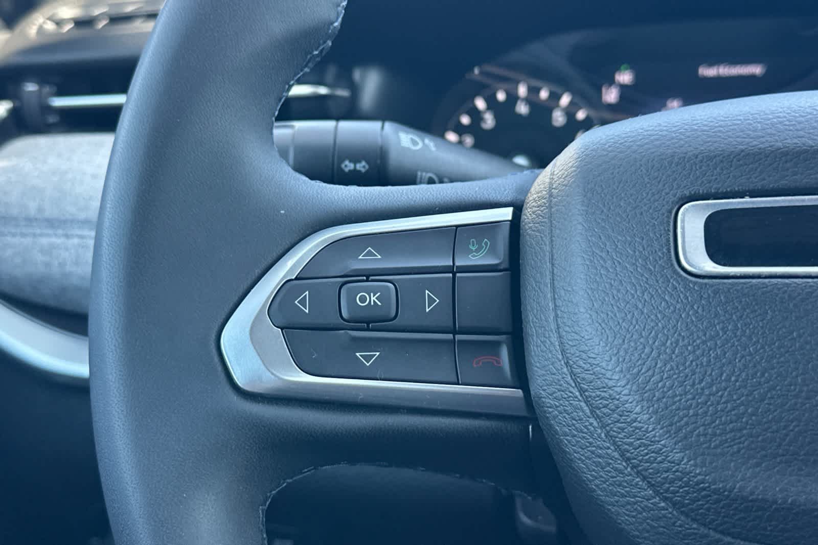 Used 2022 Jeep Compass Latitude AWD/4WD image 27