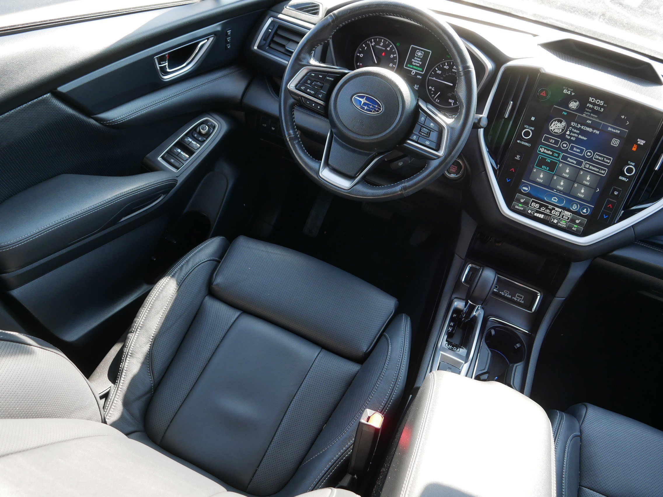 Used 2023 Subaru Ascent Limited w/ Technology Package image 9