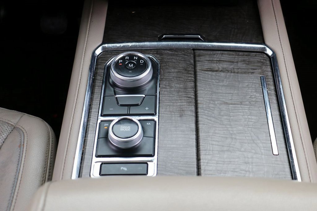 Used 2020 Ford Expedition Max Limited image 37