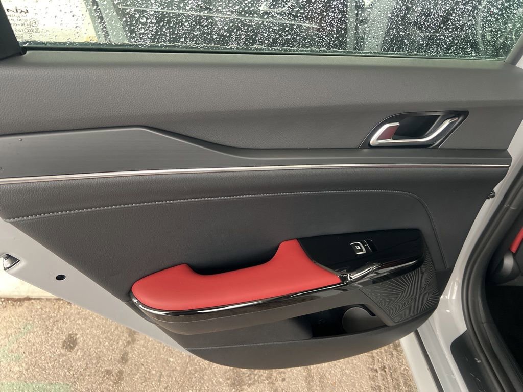 Used 2025 Kia K5 GT-Line w/ GT-Line Premium Package image 11