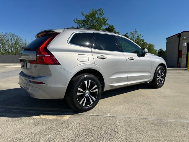 Certified 2023 Volvo XC60 B5 Core AWD/4WD image 9