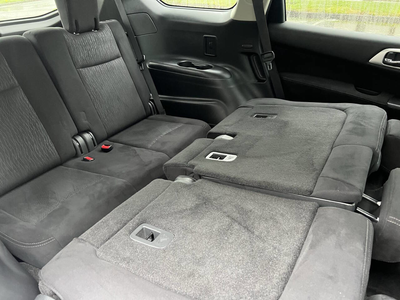 Used 2014 Nissan Pathfinder SV FWD image 22