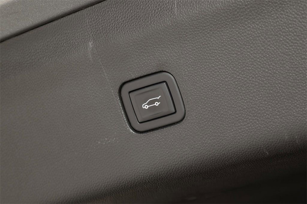 Used 2024 Buick Enclave Essence w/ Sport Touring Edition FWD image 40