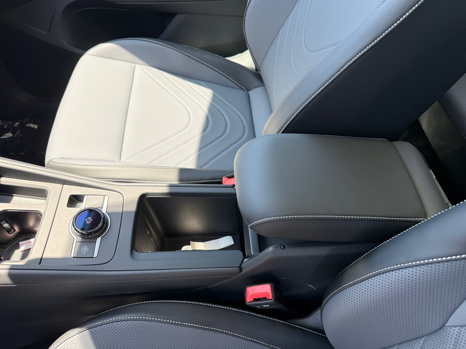 New 2026 Volkswagen Tiguan SE AWD/4WD image 14