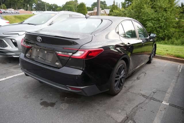 Used 2025 Toyota Camry SE FWD image 11