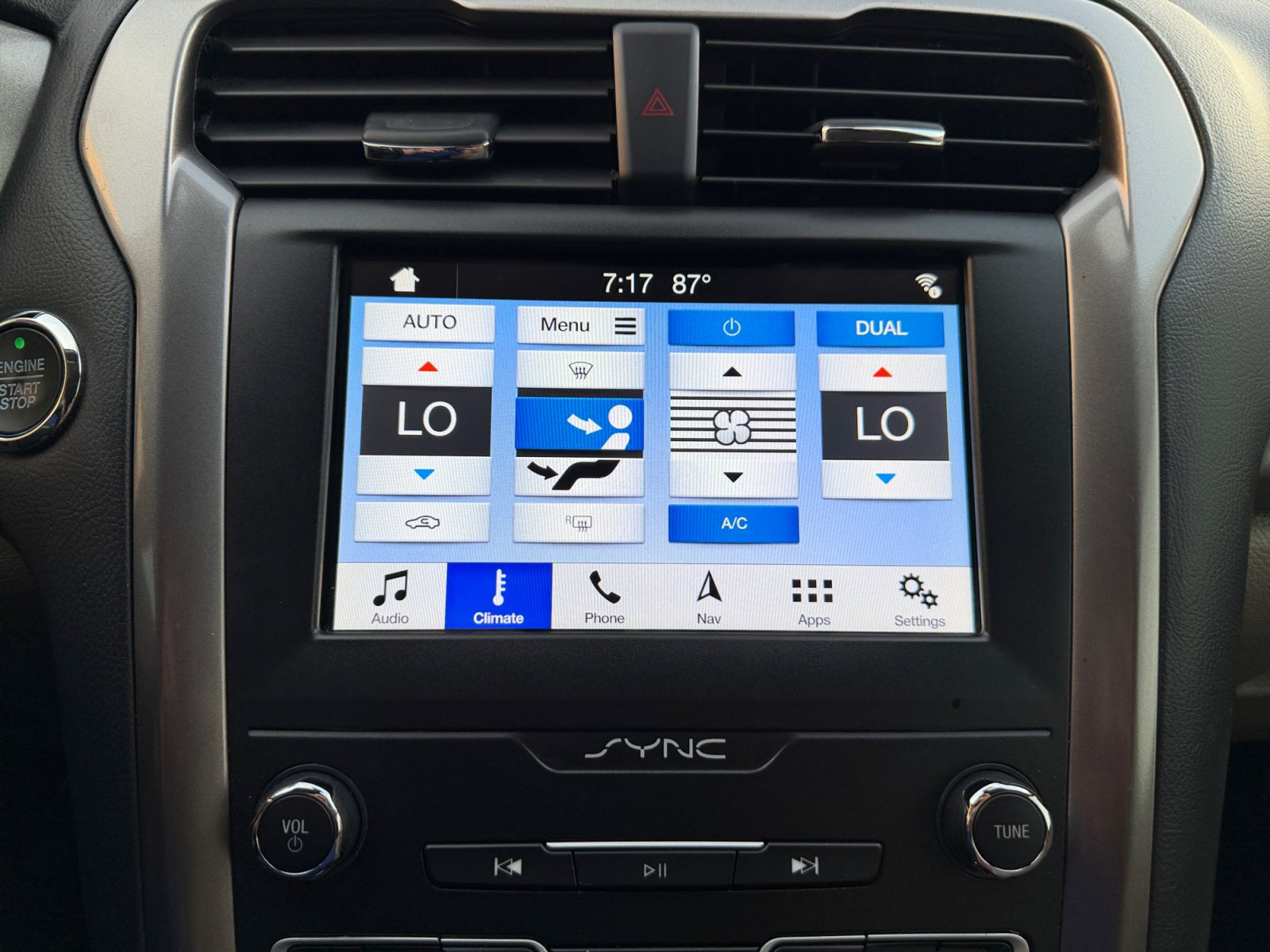 Used 2019 Ford Fusion SEL FWD image 22