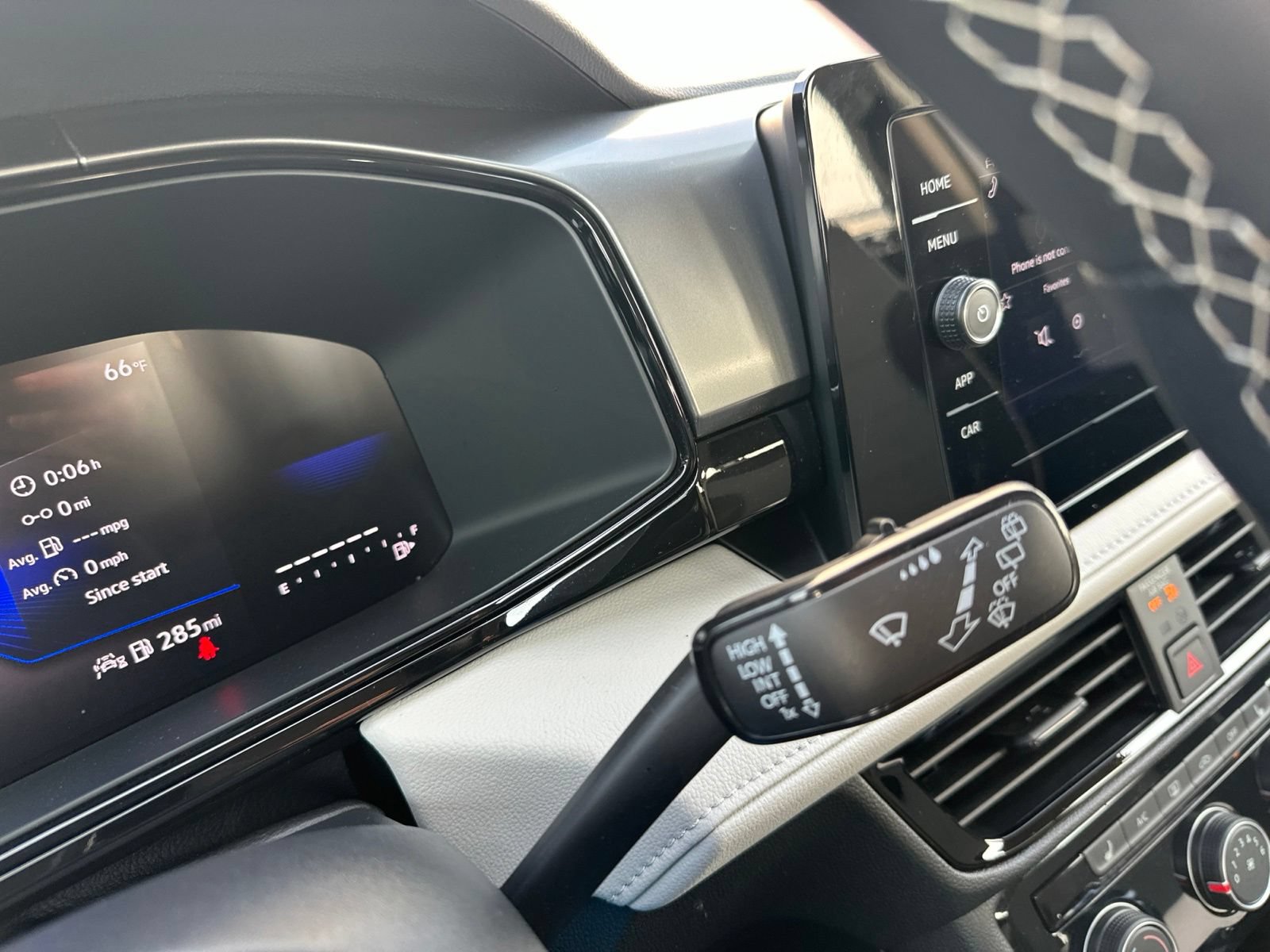 Certified 2025 Volkswagen Taos S AWD/4WD image 47
